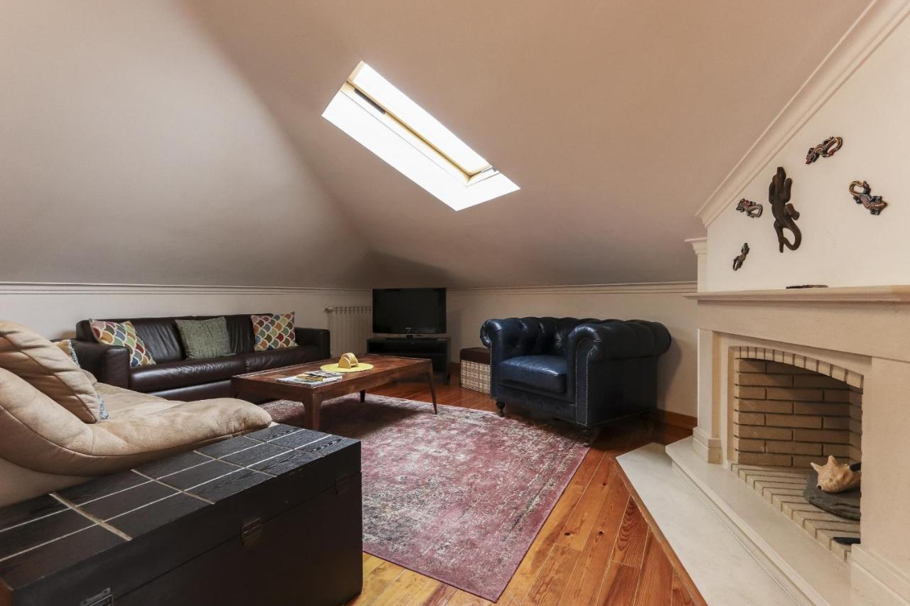 Grand Parliament Duplex By Homing Appartement Lissabon Buitenkant foto