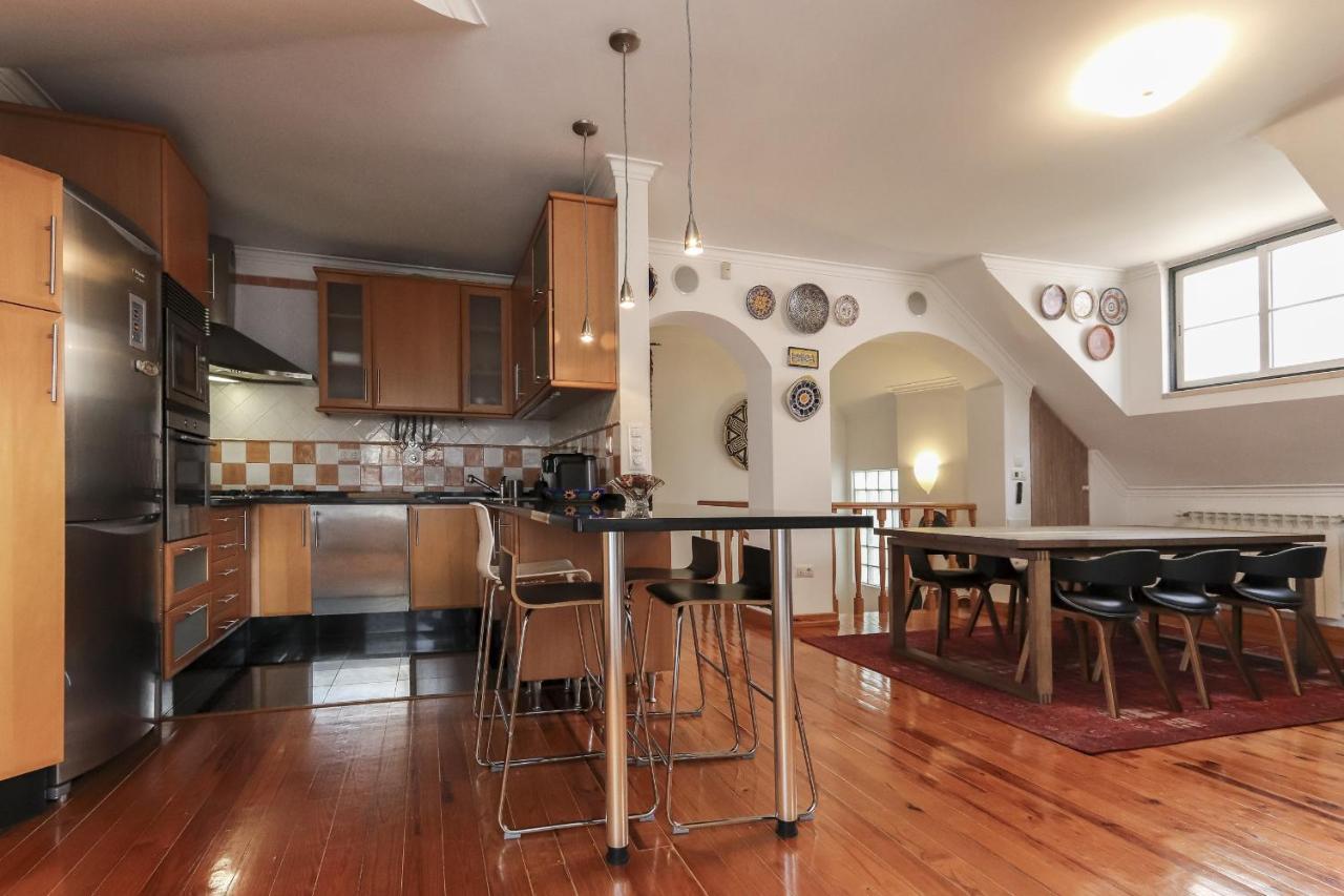 Grand Parliament Duplex By Homing Appartement Lissabon Buitenkant foto